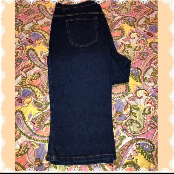 Jeans - Style & Co Woman, Easy Fit, Straight Leg - Picture 3 of 8